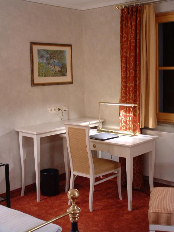 Altstadthotel Braeuwirt Weiden in der Oberpfalz Room photo