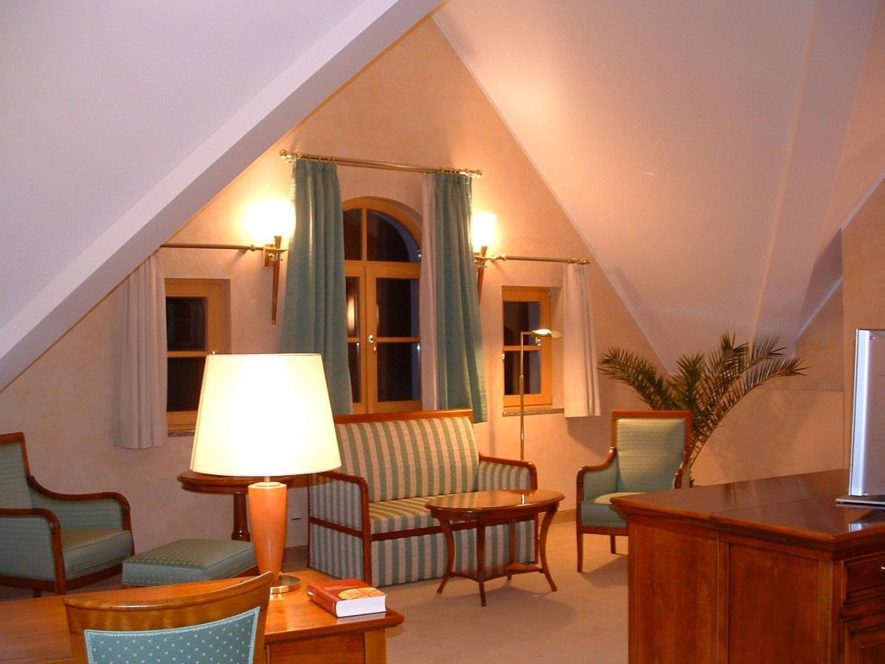Altstadthotel Braeuwirt Weiden in der Oberpfalz Exterior photo